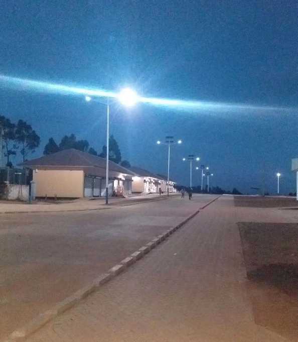 达州市非洲科特迪瓦太阳能路灯工程